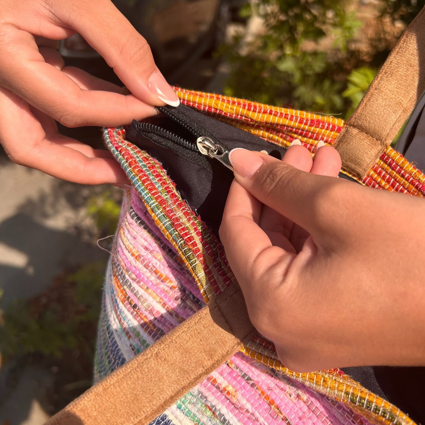 Recycled Big Rug Bag | Shades of Dusk | Wander & Ground | 4