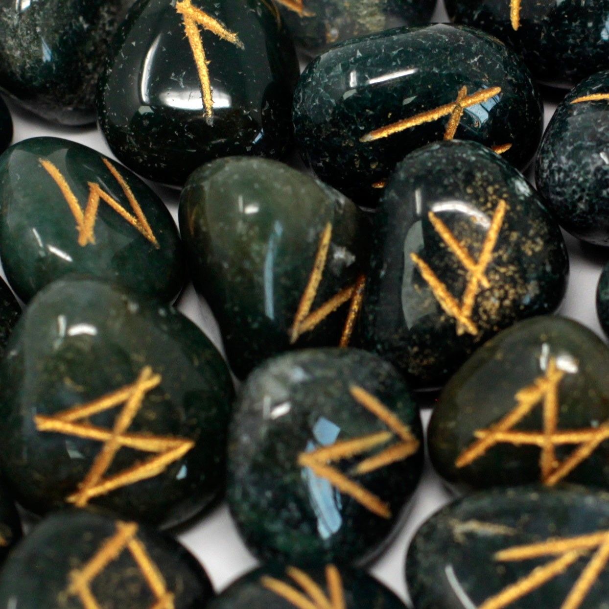 Runes Stone Set in Pouch – Bloodstone | Strength, Courage & Ancient Wisdom | 1