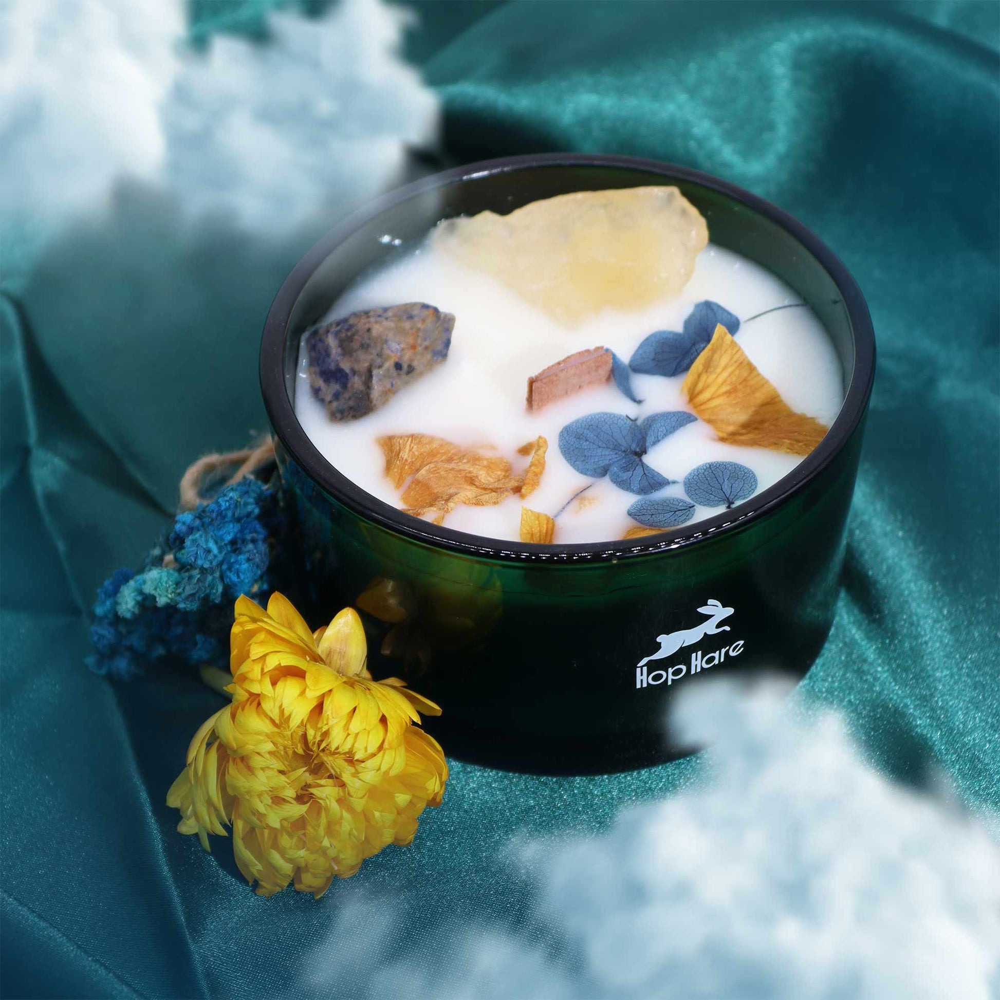 Hop Hare Crystal Magic Flower Candle – The Sun | Citrine, Sodalite & Lemon Horizon | 6