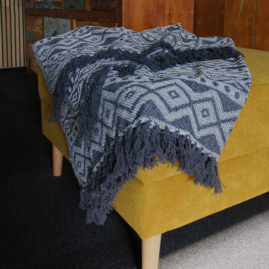 Boho Comfort Throw – Grey Geometric (125 × 150 cm) | Balance, Texture & Artisan Calm | 2